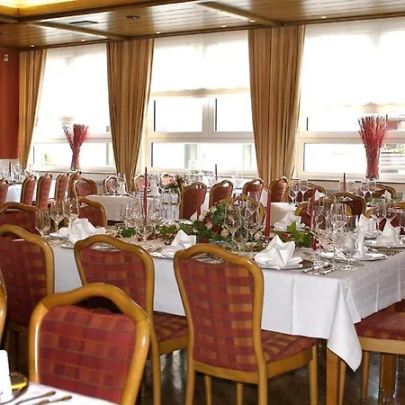 酒店 施马丁堡硕餐厅酒店