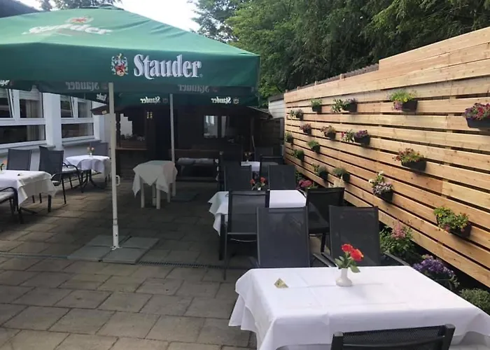 מלון Hotel-restaurant Schmachtenbergshof 3*